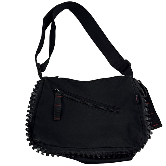 Xuhongfei SZS Handbags - Xuhongfei SZS Unisex Black Zipper Crossbody Bag